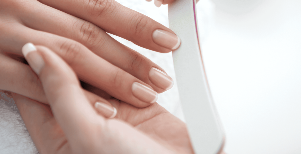 מניקור מקצועי